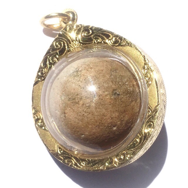 Look Om Pong Yant Grao Paetch 2460 BE - Sacred Powder Wishing Ball Amulet Solid Gold Casing - Luang Por Parn Wat Bang Nom Kho