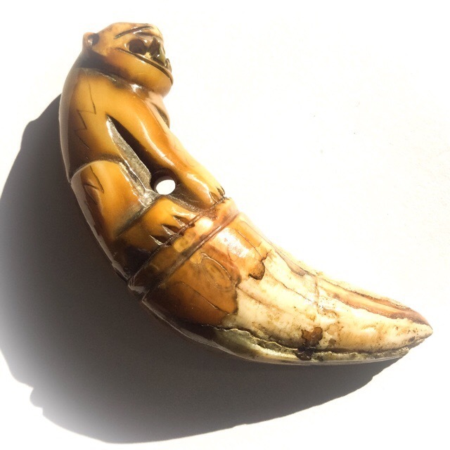 Khiaw Suea Tiger Tooth Amulet - Luang Por Parn Wat Bang Hia (2368 - 2453 BE) - Kong Grapan Chadtri Maha Amnaj Talismanic Amulet of Master Class Status