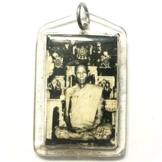 Roop Tai Khaw Dam Hlang Bpam Yant Dtok Code 2519 BE - Blessed Guru Monk Photograph With Temple Ink Stamp Yantra - Luang Phu To Wat Pradoo Chimplee