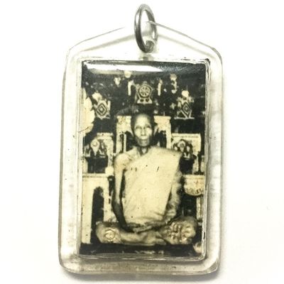 Roop Tai Khaw Dam Hlang Bpam Yant Dtok Code 2519 BE - Blessed Guru Monk Photograph With Temple Ink Stamp Yantra - Luang Phu To Wat Pradoo Chimplee