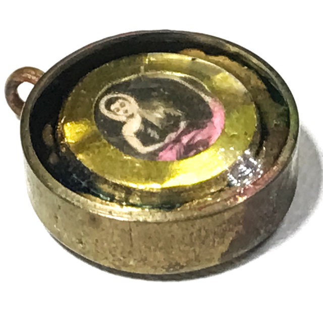 Locket Jiw Ta Pra Putta Jao - Buddha within the Iris - Luang Por Pina - Wat Sanom Lao