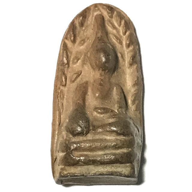 Pra Rod Mer Dto Big Hand Buddha Amulet 2521 BE Nuea Din - Luang Por Guay Wat Kositaram