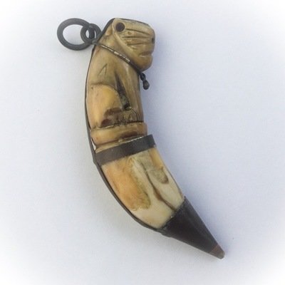 Khiaw Suea Tiger Tooth Amulet - Luang Por Parn Wat Bang Hia (2368 - 2453 BE) - Kong Grapan Chadtri Maha Amnaj Talismanic Amulet of Master Class Status