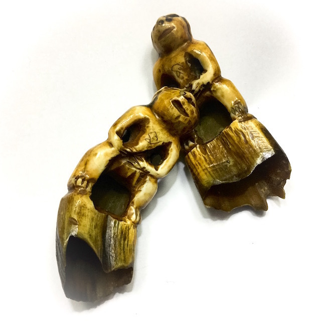 Khiaw Moo Proeng - Anomalous Boar Tusks Carved Vanora Monkeys + Khom Inscriptions - Luang Por Ding Wat Bang Wua