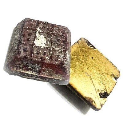 Noppagao Pra Prang Boran - Ancient Stucco Gold Tile from the Chedi Relic Stupa of Wat Pra Sri Radtana Mahatat Pitsanuloke