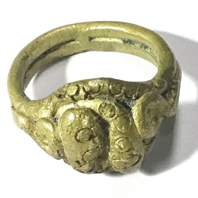 Hwaen Ngu Giaw Sap Entwined Snakes Magic Ring of Protection Wealth and Treasure Circa 2460 BE - Luang Por Im - Wat Hua Khao