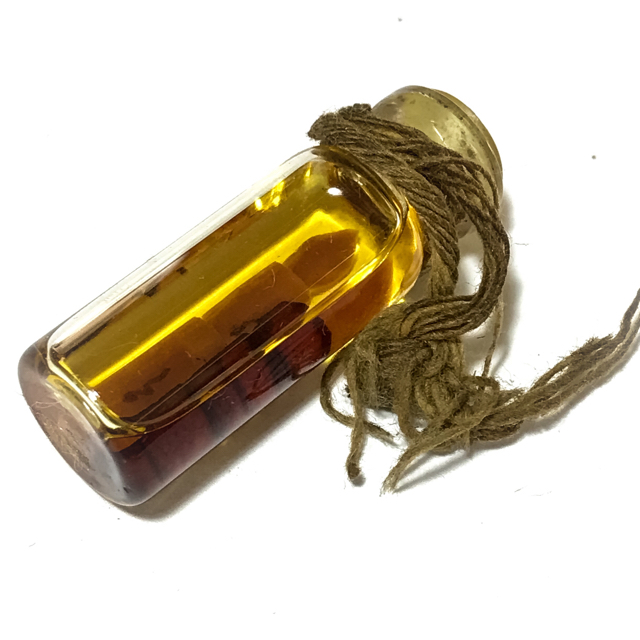 Kumarn Rak Yom  Maha Sanaeh in Nam Man Prai Oil Sealed with Spellbound Corpse Cords - Luang Por Jong Wat Na Tang Nork