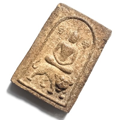 Pra Somdej Hmen Khee Suea 2522 BE - Somdej Buddha Riding Tiger - Nuea Pong Hmen Smelly Powders - Luang Por Un Wat Tan Gong