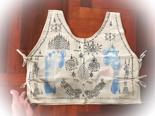 Suea Yant Roi Mer Roi Tao Yantra Shirt of Invincibility Wealth & Status Luang Por Kong Wat Wang Sapparot