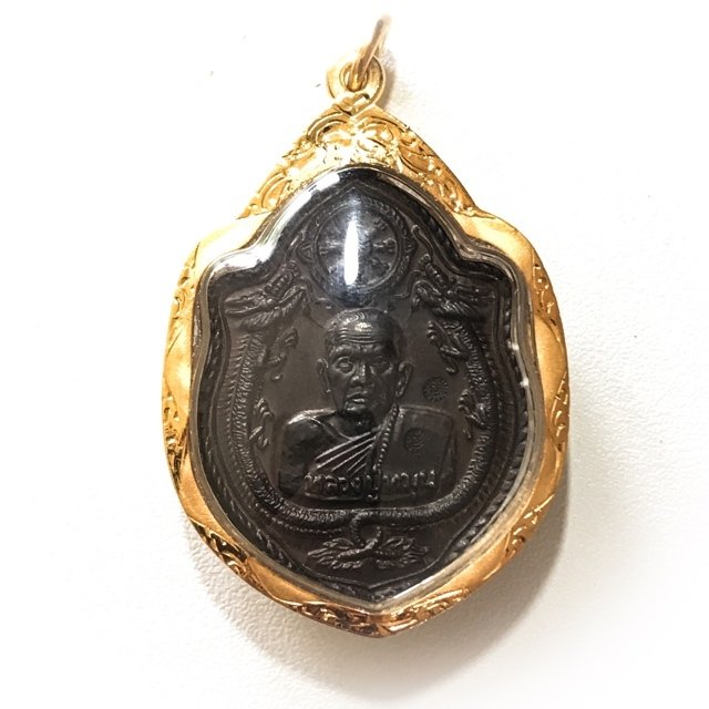 Rian Mangorn Koo Nuea Nava Loha Pim Pised Gammagarn Niyom 2x Code Ma 2543 BE Luang Phu Hmun Solid Gold Casing