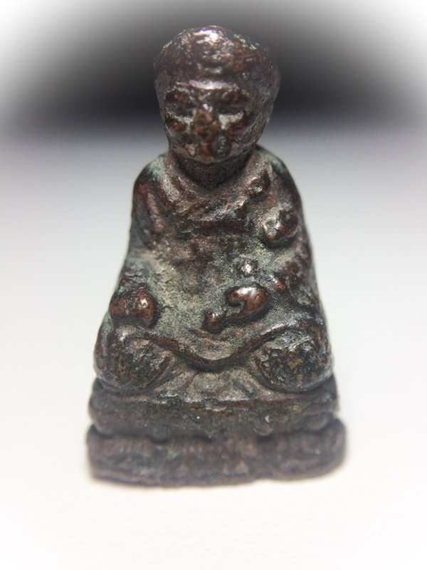 Roop Lor Tai Hong Kong 2493 BE Chinese Mahayana Guru Monk Amulet 1st Edition Pim Hua Gleung Niyom