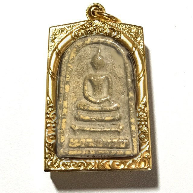 Pra Somdej Wat Rakang Pim Gaes Jarod Sum Chang Luang Wijarn with Certificate Somdej Dto Prohmrangsri Free EMS & Gold Casing