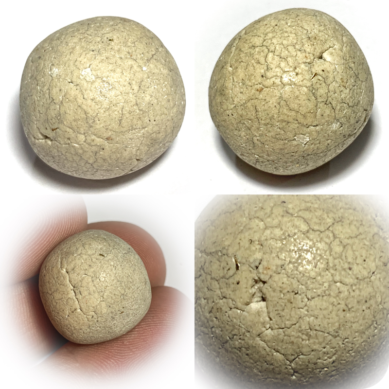 Look Om Maha Gan 5 Sacred Yantra Powders Ball Amulet Early Era Luang Por Pring Wat Bang Bakork