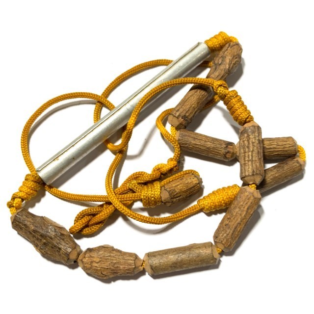 Takrut Tone with Mai Paya Taw Aew Holy Prai Deva Treewood on Cord Belt Luang Phu Maekh Wat Lam Gradan