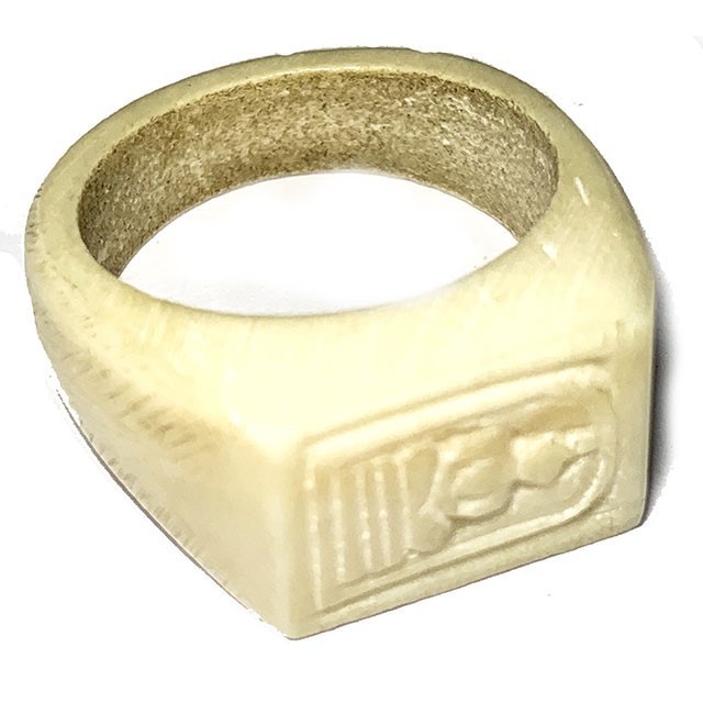 Hwaen Pra Somdej Nga Gae Carved Ring with Buddha Image Circa 2490 BE Luang Por Gan Wat Khao Gaew
