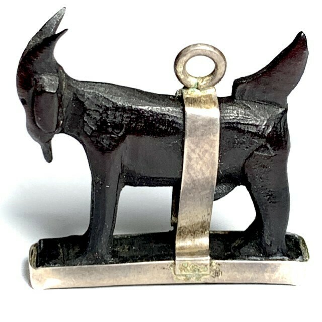 Pae Maha Lap Khao Kwai Gae Grachao Ngern Luang Por Am Wat Nong Grabork 2470 BE Carved Horn Lucky Goat Free EMS Pae Maha Lap Khao Kwai Gae Grachao Ngern Luang Por Am Wat Nong Grabork 2470 BE Carved Horn Lucky Goat Free EMS