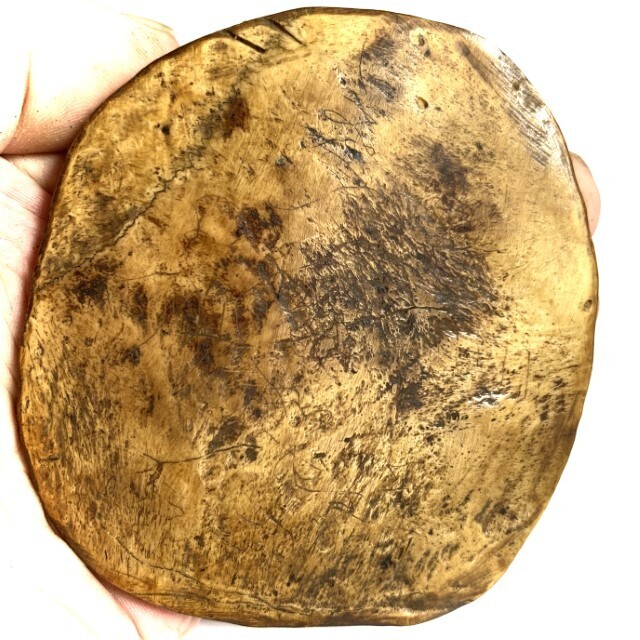 Ban Neng Ruesi Nang Suea Necromantic Skullbone Lersi with Tiger Hand Spell Inscriptions Ajarn Heng Praiwan