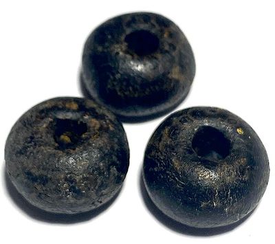 Look Prakam Nuea Pong Ya Wasana Jinda Manee  Triple Set 3 Sacred Healing Powders Rosary Beads Luang Phu Bun Wat Klang Bang Gaew