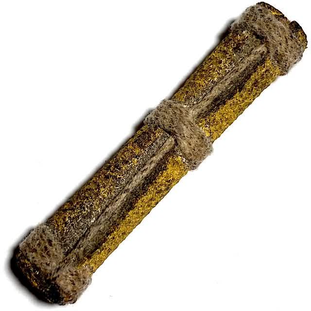 Takrut Hnaa Phaag Suea 4.5 Cm Tiger Forehead Hide with Spellbound Cord Luang Por Jong Wat Na Tang Nork