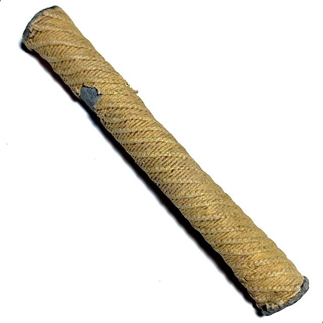 Takrut Yant Grao Paetch Nuea Takua Nam Nom 3.8 Inches Luang Por Parn Wat Bang Nom Kho Ayuttaya Takrut Yant Grao Paetch Nuea Takua Nam Nom 3.8 Inches Luang Por Parn Wat Bang Nom Kho Ayuttaya