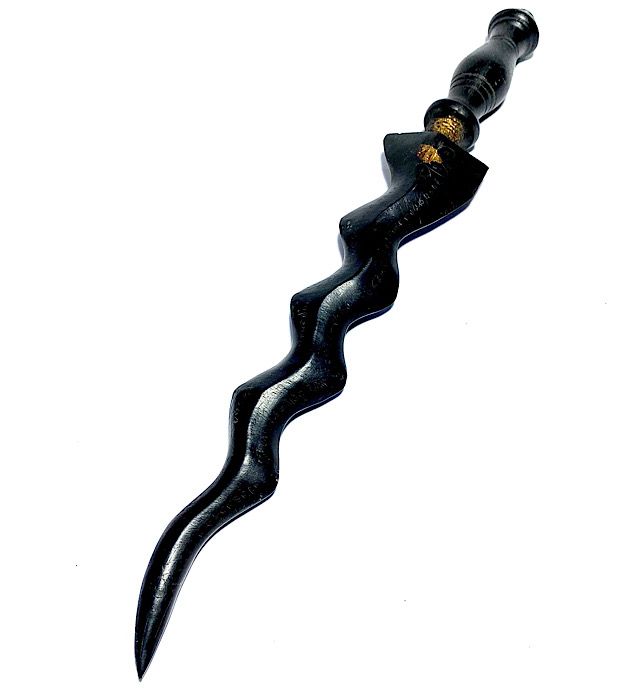 Grich Nuea Mai Paya Ngiw Dam Daam Mai Koon 12.5 Inches Ritual Dagger Luang Phu Tim
