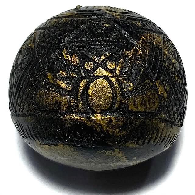 Kot Kala Pra Rahu Mai Mee Ta Eyeless Coconut Shell with Magic Bead Rattle Bucha Kroo LP Noi - LP Pin Wat Srisa Tong - Size 3 Cm.