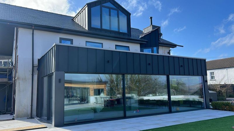 ALUMINIUM SLIDING DOOR