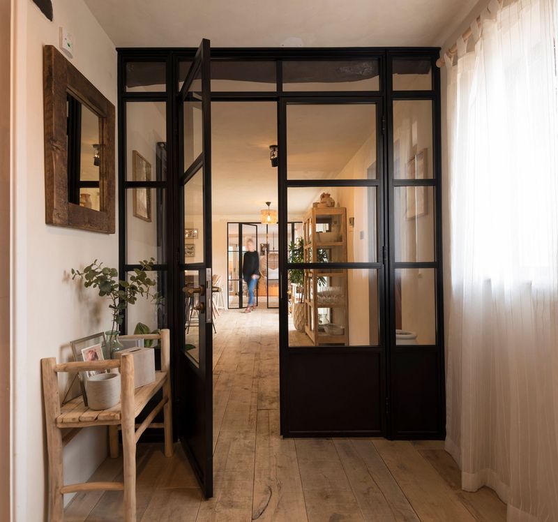 ORIGIN OI-30 SINGLE DOOR WITH SIDE SCREEN