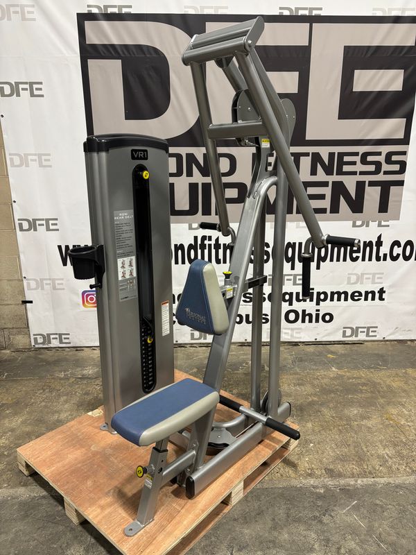 Cybex VR1 Row/Rear Delt Cybex VR1 Row/Rear Delt