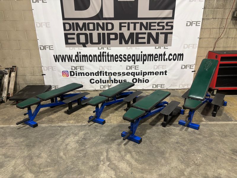 Stray Dog Adjustable Bench w/ Spotter Stands Stray Dog Adjustable Bench w/ Spotter Stands
