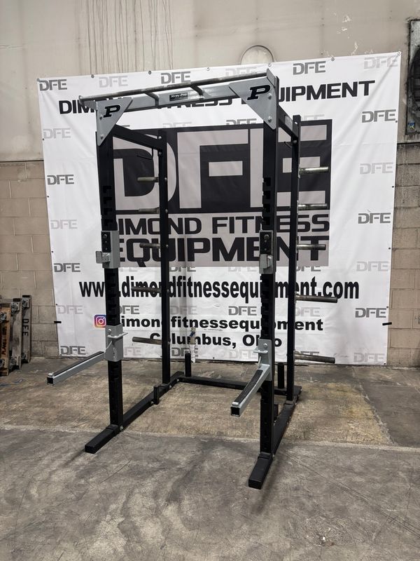 Stray Dog Commercial Half Rack