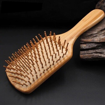 مشط للشعر - من الخشب ، يساعد على تدليك فروة الرأس