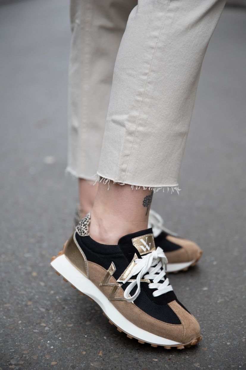 Baskets monogramme beige et noir à semelle running