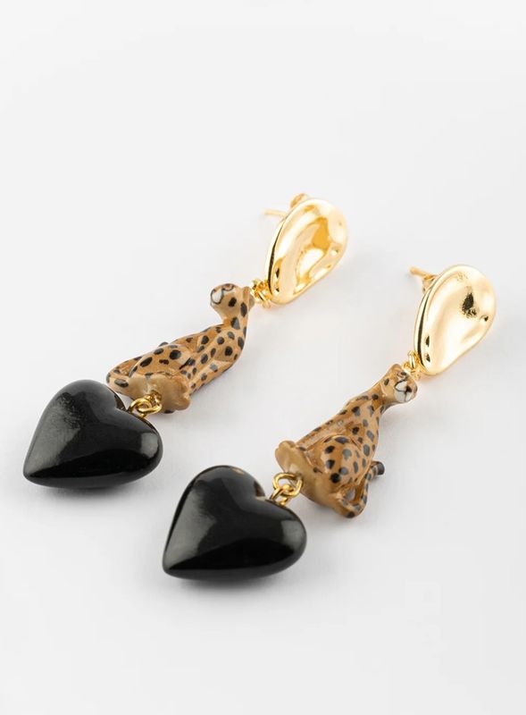 Boucles d’oreilles guépard et cœur