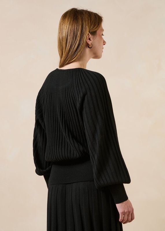 Pull court manches bouffantes