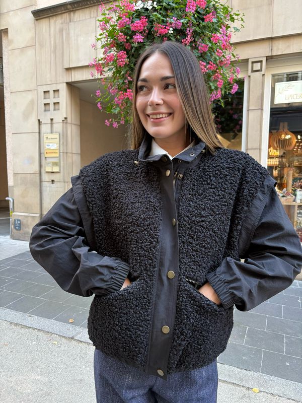 Manteau court bouclette