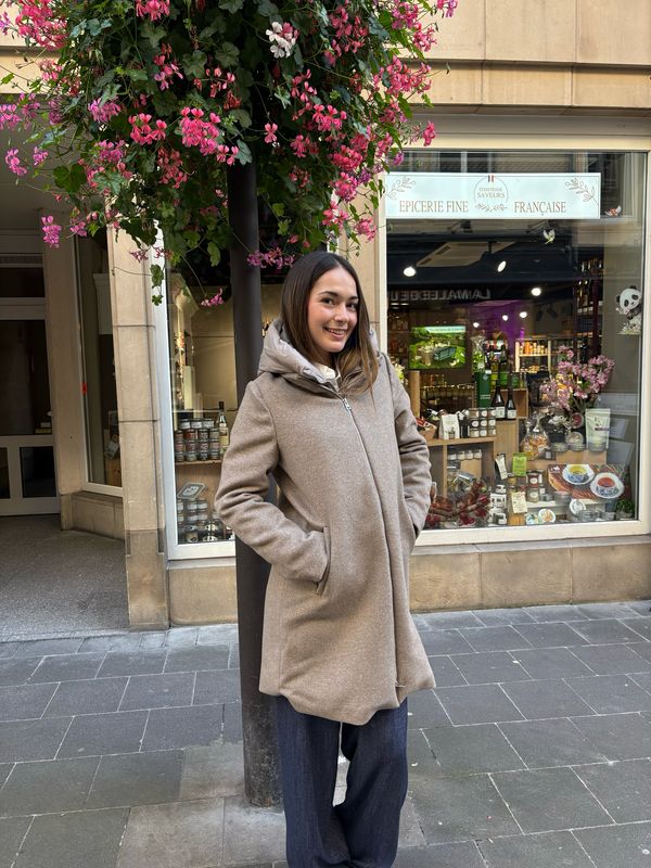 Manteau avec capuche amovible