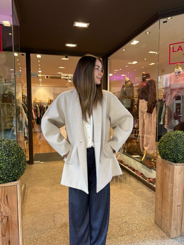 Manteau court beige oversize