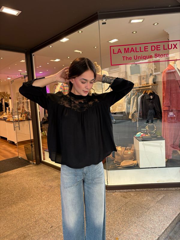 Blouse dentelle