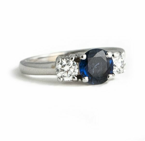 14K White Gold Diamond and Sapphire Ring 14K White Gold Diamond and Sapphire Ring