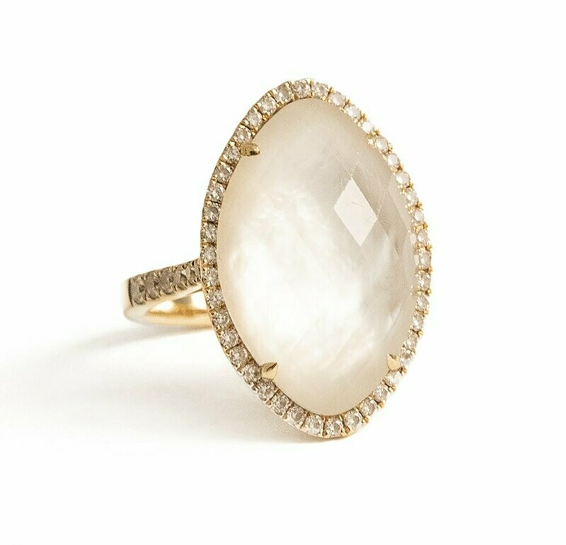 18kt Diamond Mother of Pearl Ring. 18kt Diamond Mother of Pearl Ring.