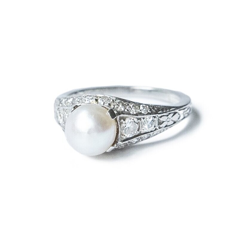 Art Deco Platinum Diamond and Pearl Ring. Art Deco Platinum Diamond and Pearl Ring.