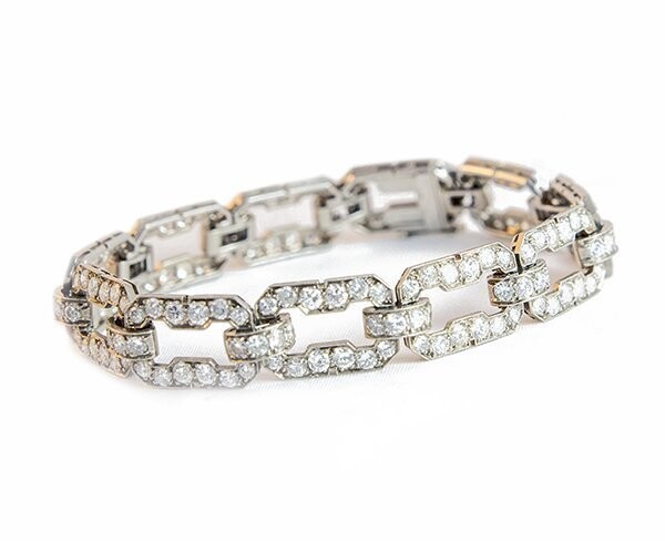 Art Deco Mine Cut Diamond & Platinum Bracelet 8.61cts. Art Deco Mine Cut Diamond & Platinum Bracelet 8.61cts.
