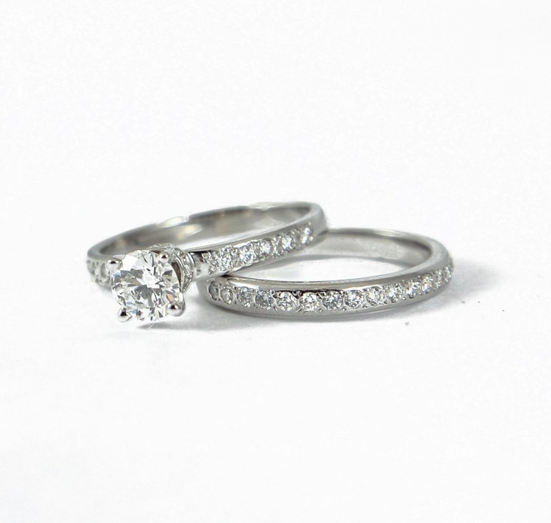 Birks .51CT Wedding Set- G,VS. Birks .51CT Wedding Set- G,VS.