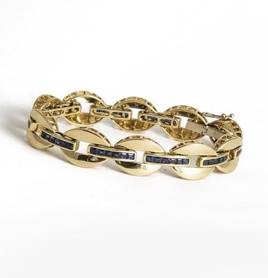 Custom Made French 18kt Yellow Gold & Blue Sapphire Bracelet