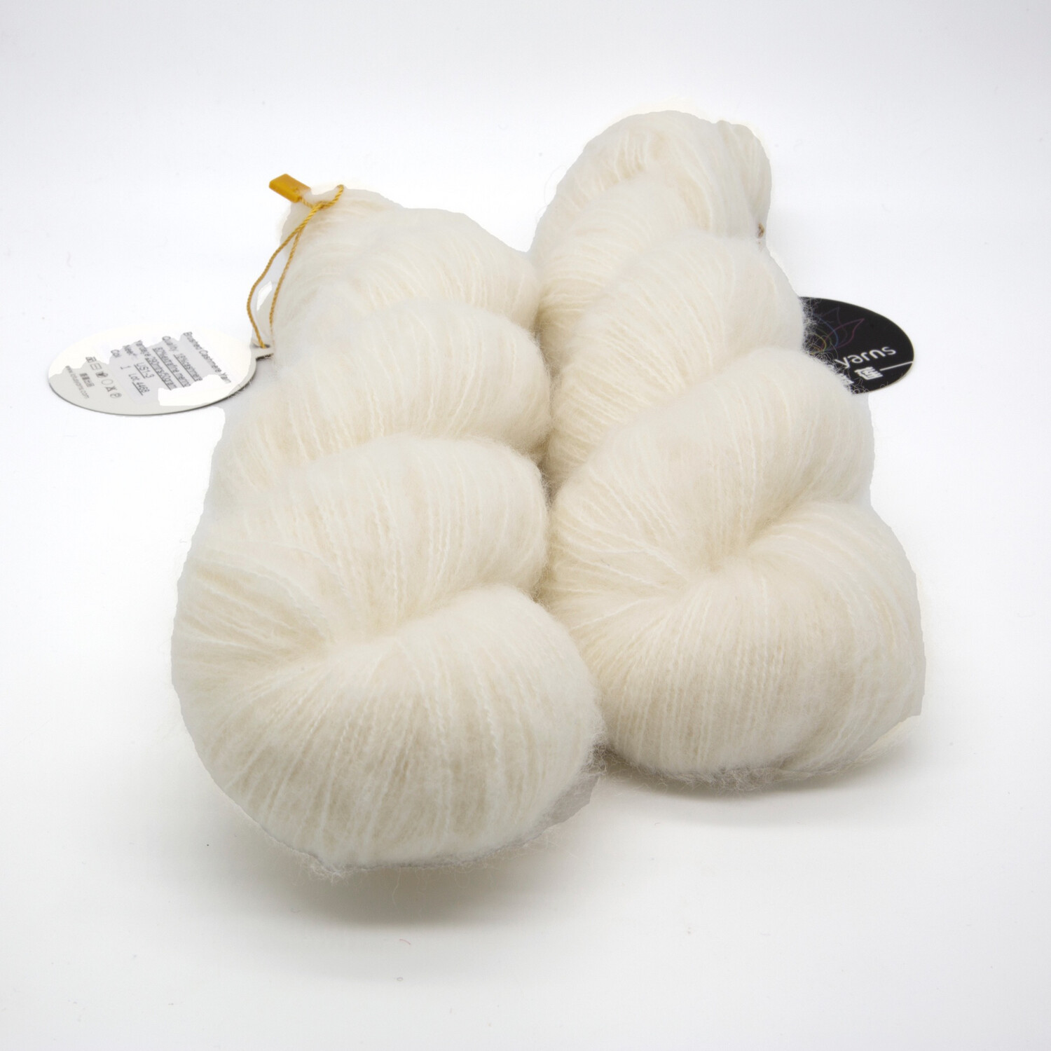 brushed cashmere yarn слоновая кость 01