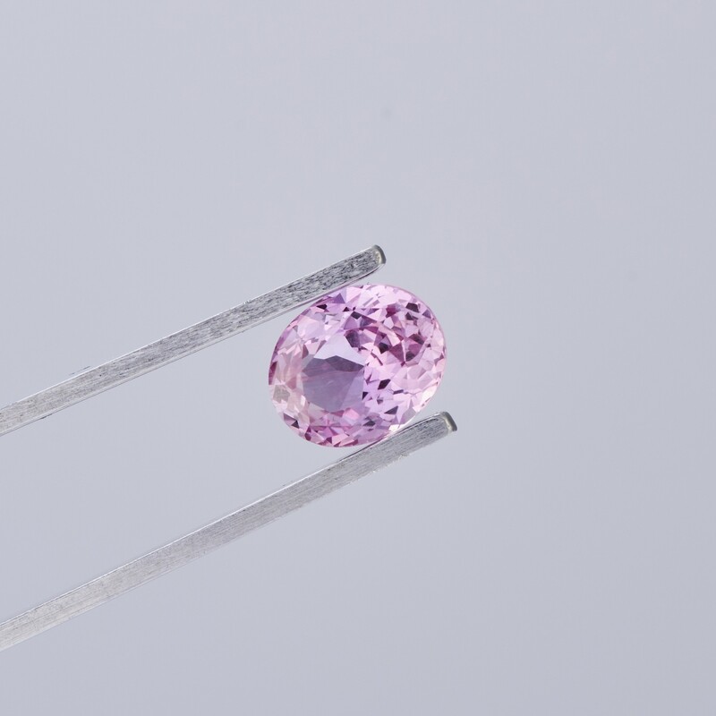 1.83CT PINK SAPPHIRE  OVAL CUT