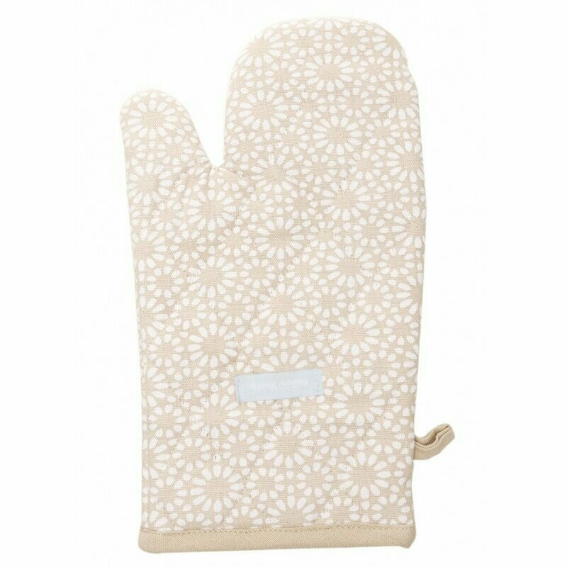 Womans Weekly Oven Mitt | Latte
