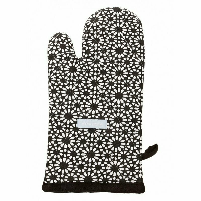 Womans Weekly Oven Mitt | Black
