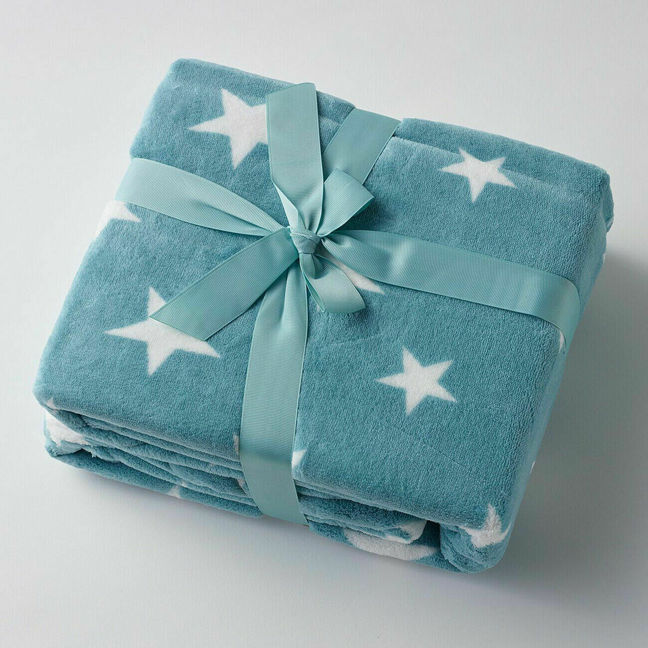 Star Fleece Blankets: Aqua &amp; White Stars